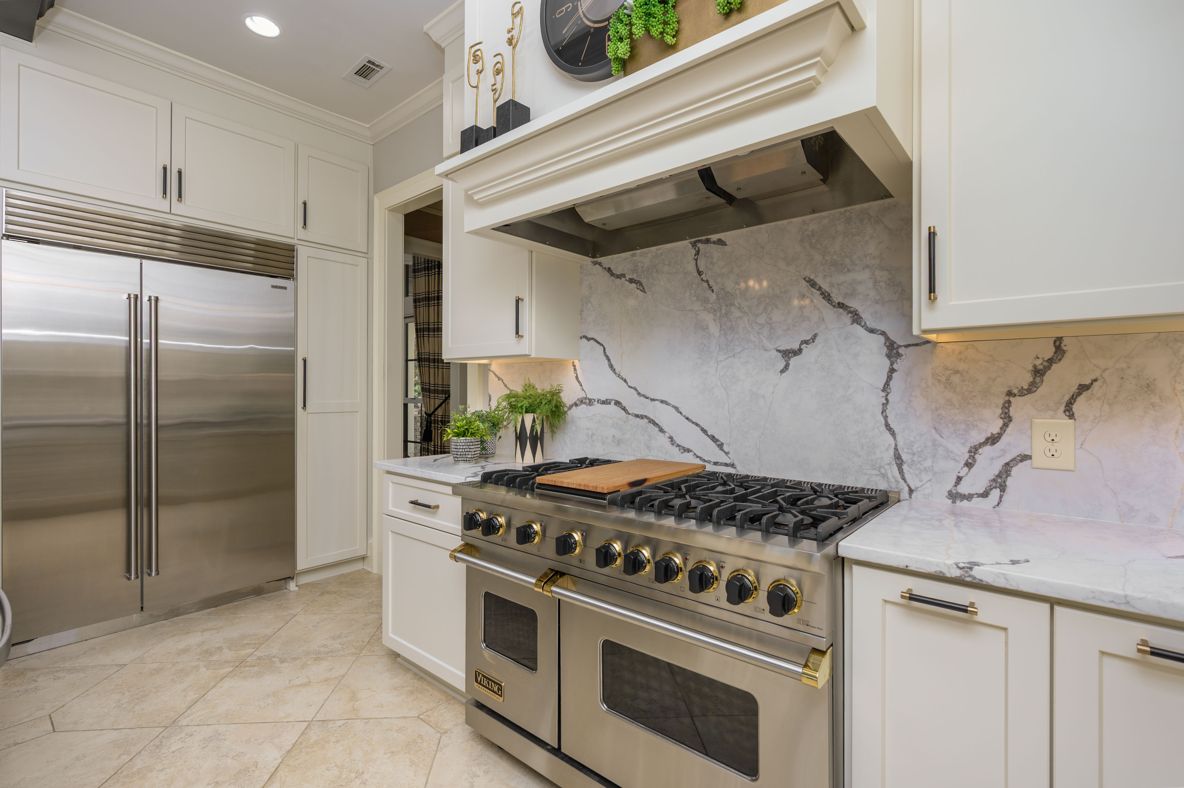 1050 Montgomery Drive image 17